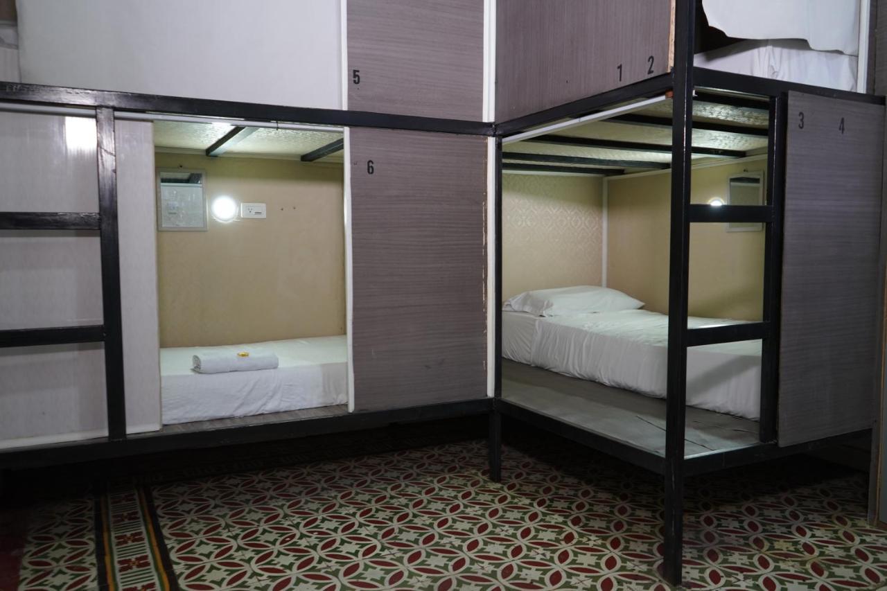 Petronio'S Hostel Cali Zewnętrze zdjęcie